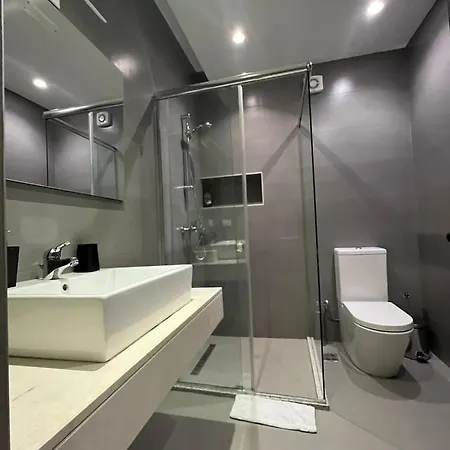 شقة شقق تيرانا