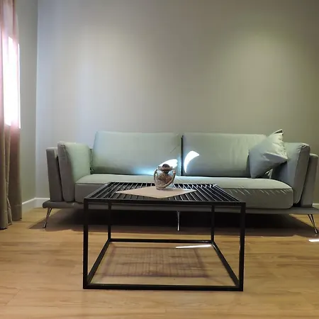 아파트 Tirana Apartments