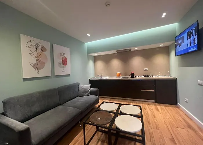 Апартаменты Tirana Apartments